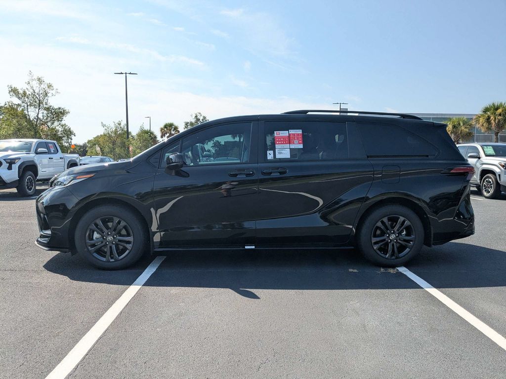 New 2026 Toyota Sienna Van