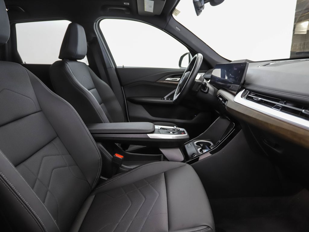 Thumbnail: 2023 BMW X1 - 30