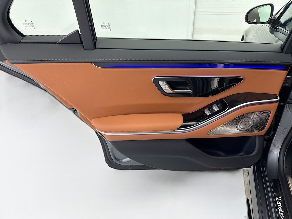 Thumbnail: 2026 Mercedes-Benz S-Class - 26