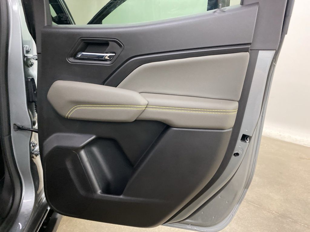 2024 Chevrolet Colorado ZR2 photo