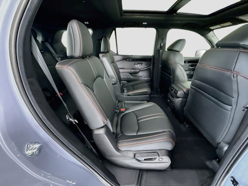 Thumbnail: 2026 Honda Pilot - 22