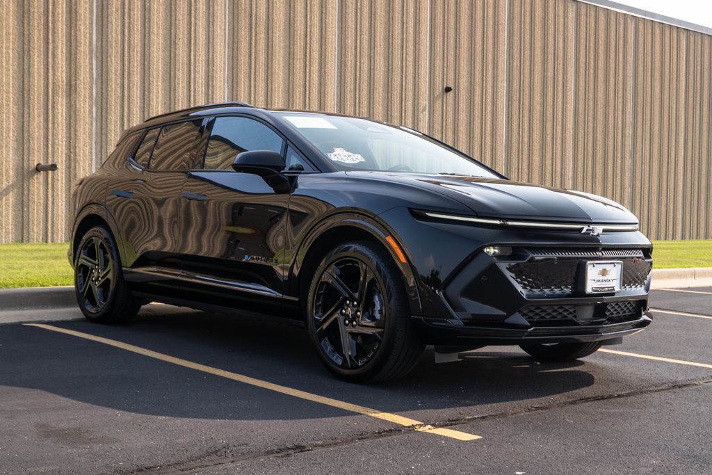 Used 2024 Chevrolet Equinox EV Launch Edition with VIN 3GN7DNRP0RS222082 for sale in Glendale, WI