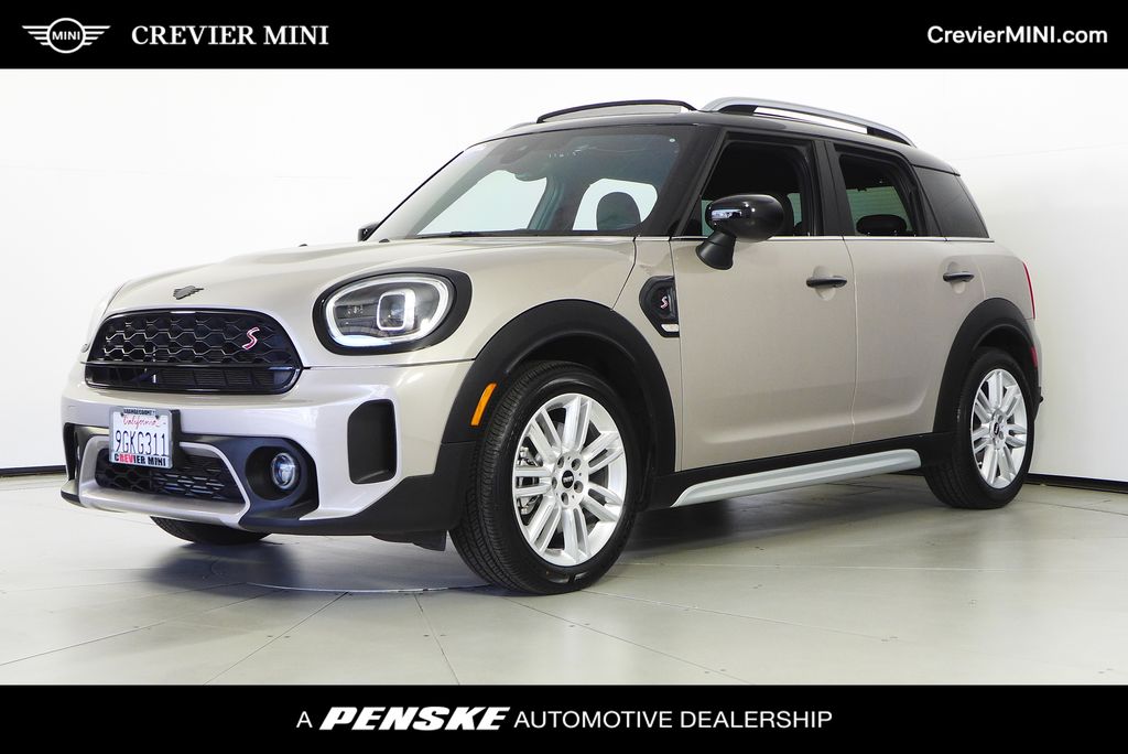 2023 MINI Countryman Cooper S's photo