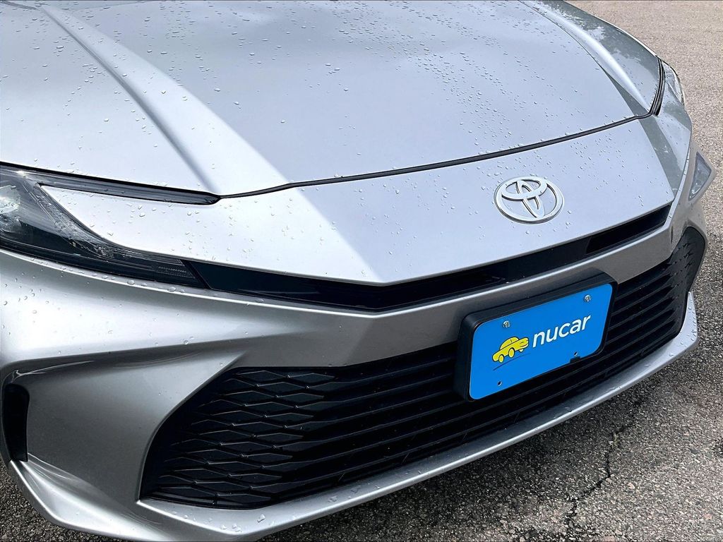 2025 Toyota Camry — photo 31