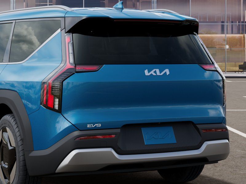 New 2026 Ocean Blue Kia Wind image 13