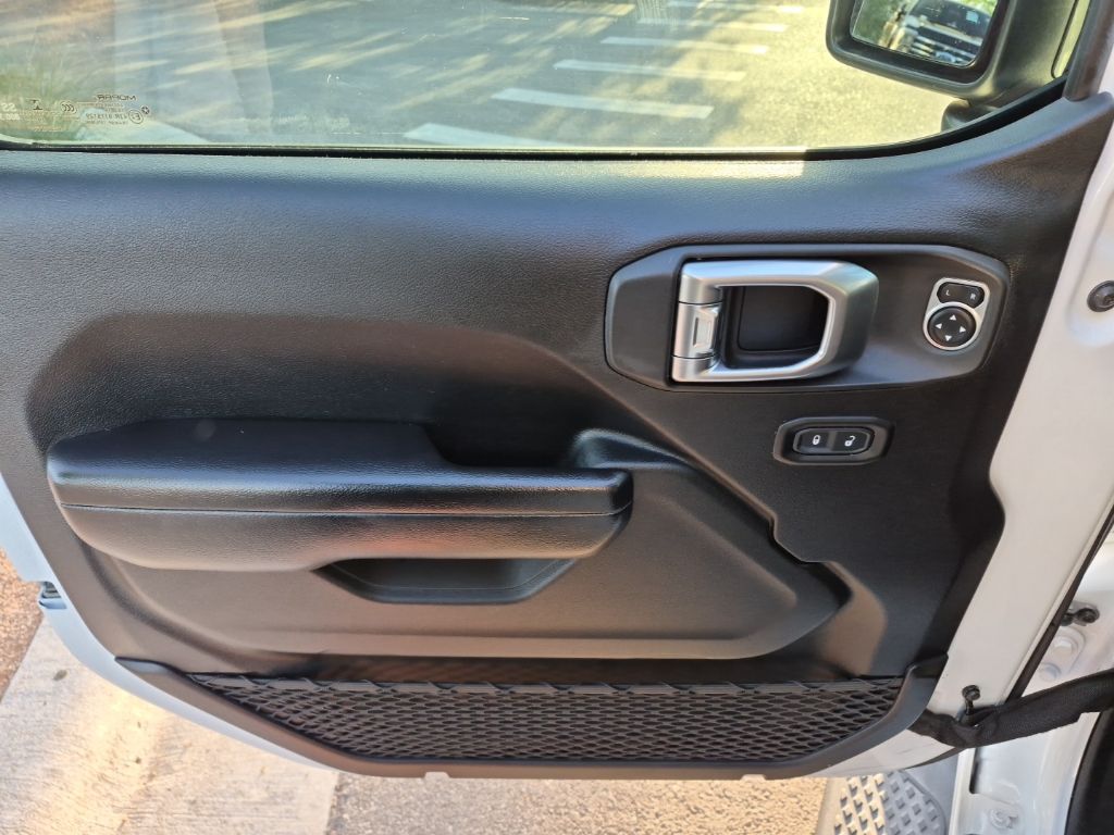 Used Car 2020 Jeep Gladiator  Sport For Sale Under $30,000 In Austin, Texas