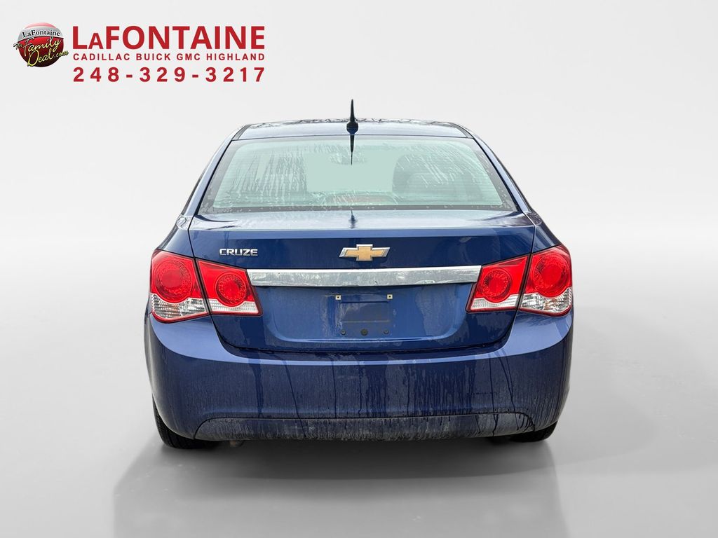 2012 Chevrolet Cruze LS 6