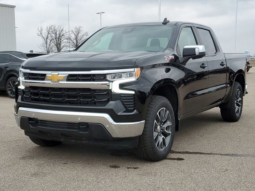 2024 Chevrolet Silverado 1500 LT 2