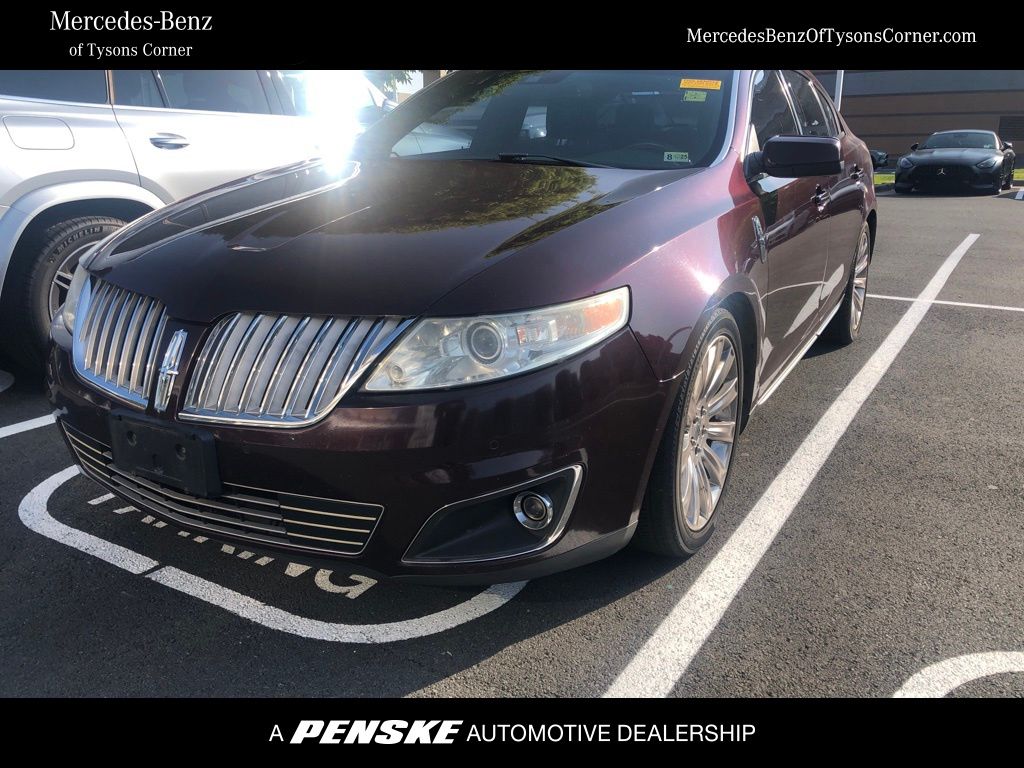 2011 Lincoln MKS  Hero Image