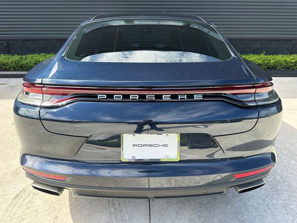 Thumbnail: 2021 Porsche Panamera - 13
