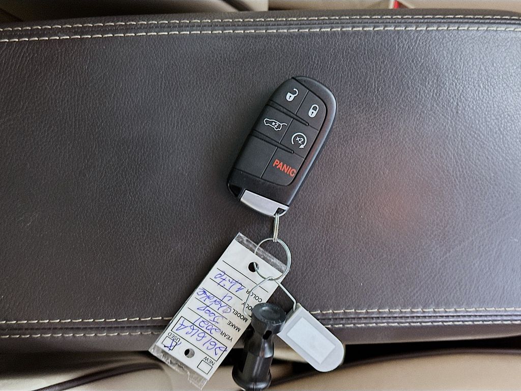 JeepGrand Cherokee35