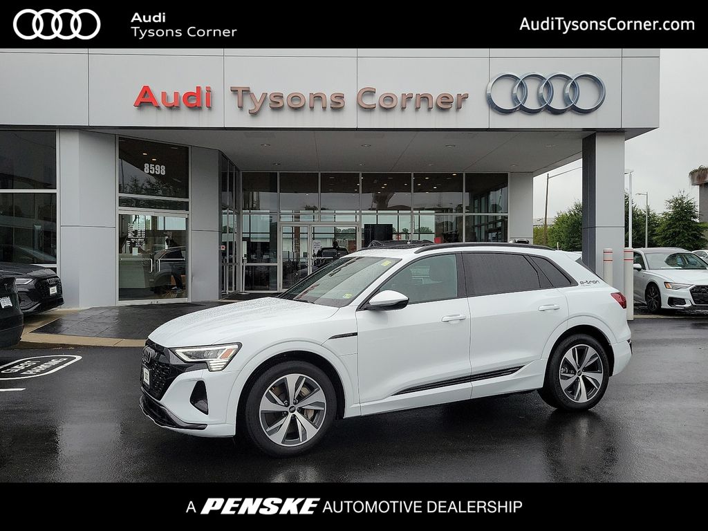 2024 Audi Q8 e-tron Premium -
                Vienna, VA