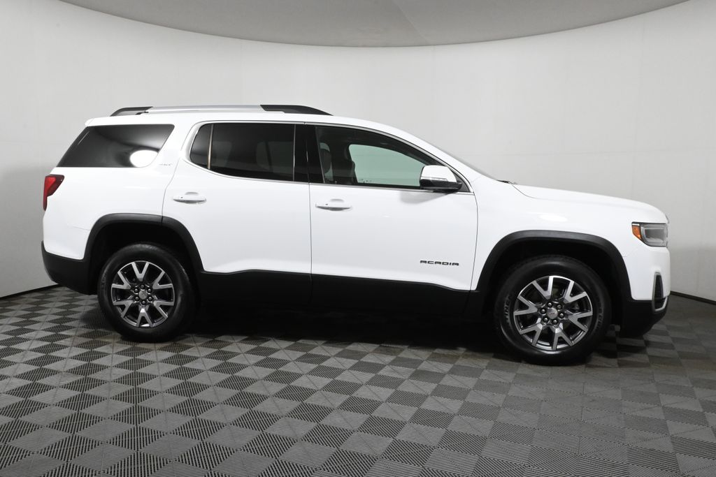 2023 GMC Acadia SLT 8