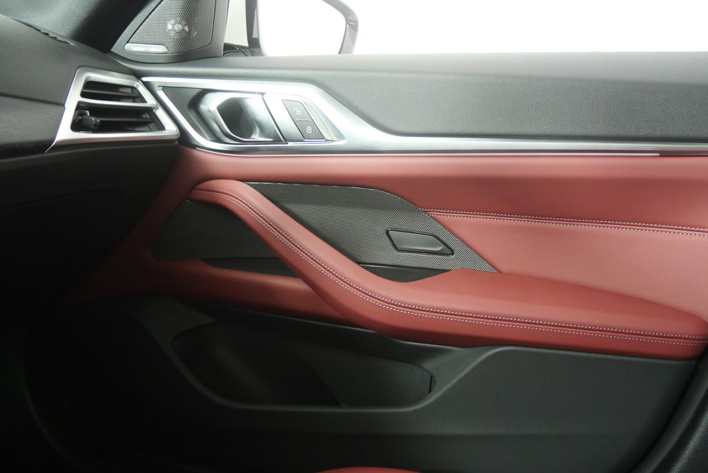 Thumbnail: 2025 BMW 4 Series - 26