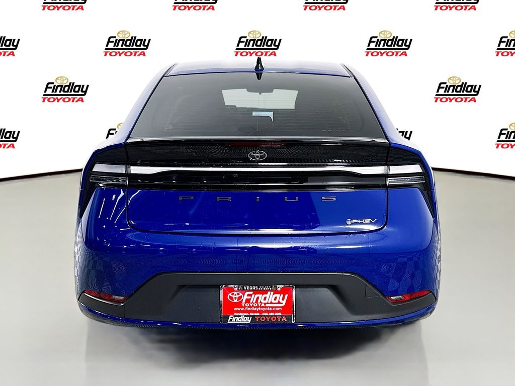 2026 Toyota Prius Plug-in Hybrid SE - Photo 6