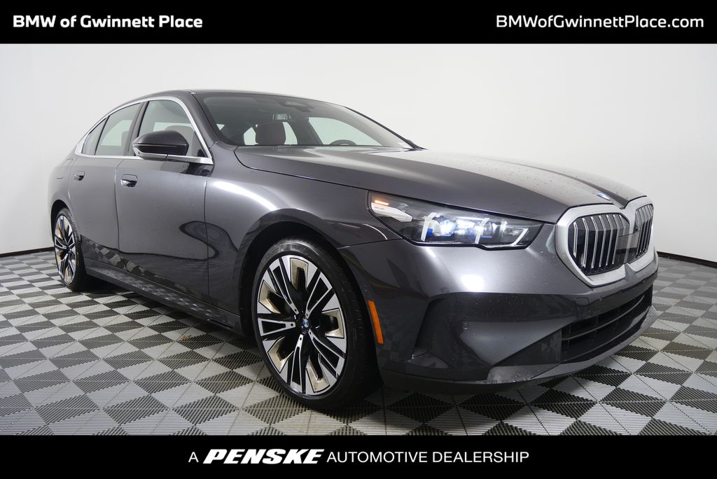 Thumbnail: 2025 BMW 5 Series - 1