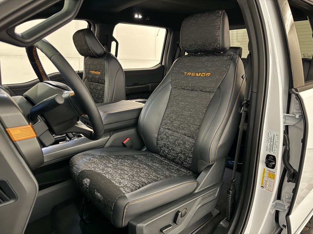 New 2026 White Ford Tremor image 27