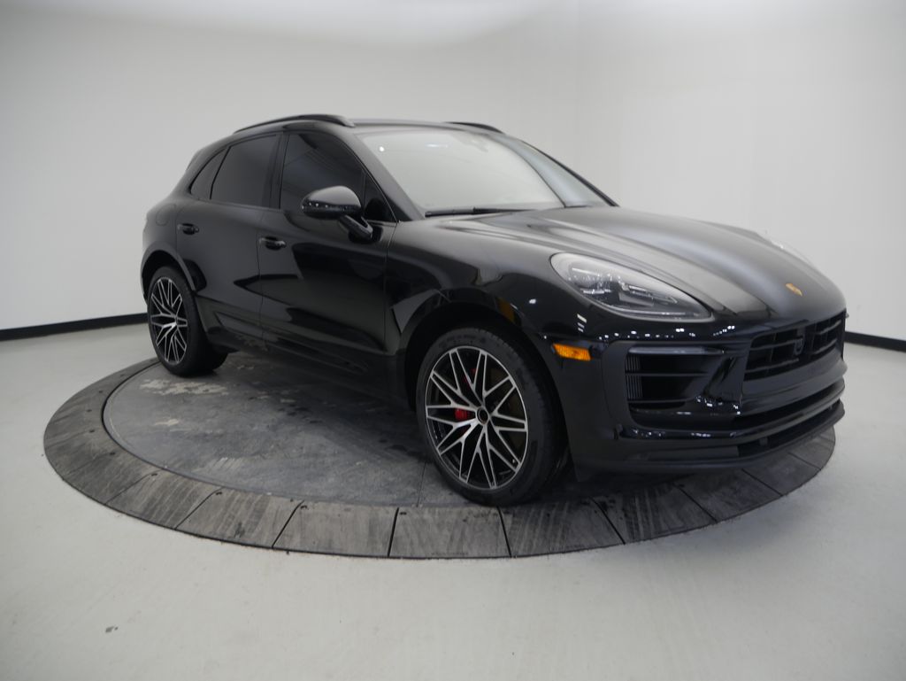 Thumbnail: 2023 Porsche Macan - 9