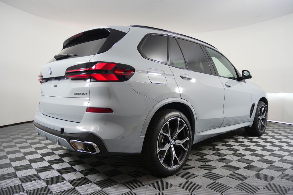 Thumbnail: 2026 BMW X5 - 3