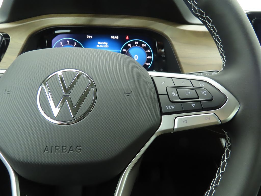 Thumbnail: 2026 Volkswagen Atlas - 13