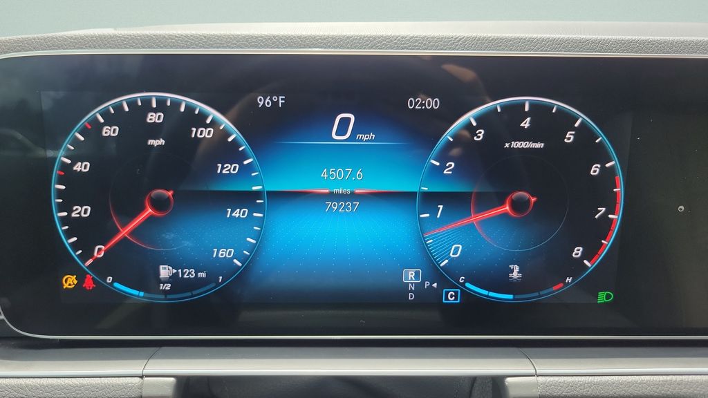 Used 2020 Blue Mercedes-Benz GLE 350 image 23