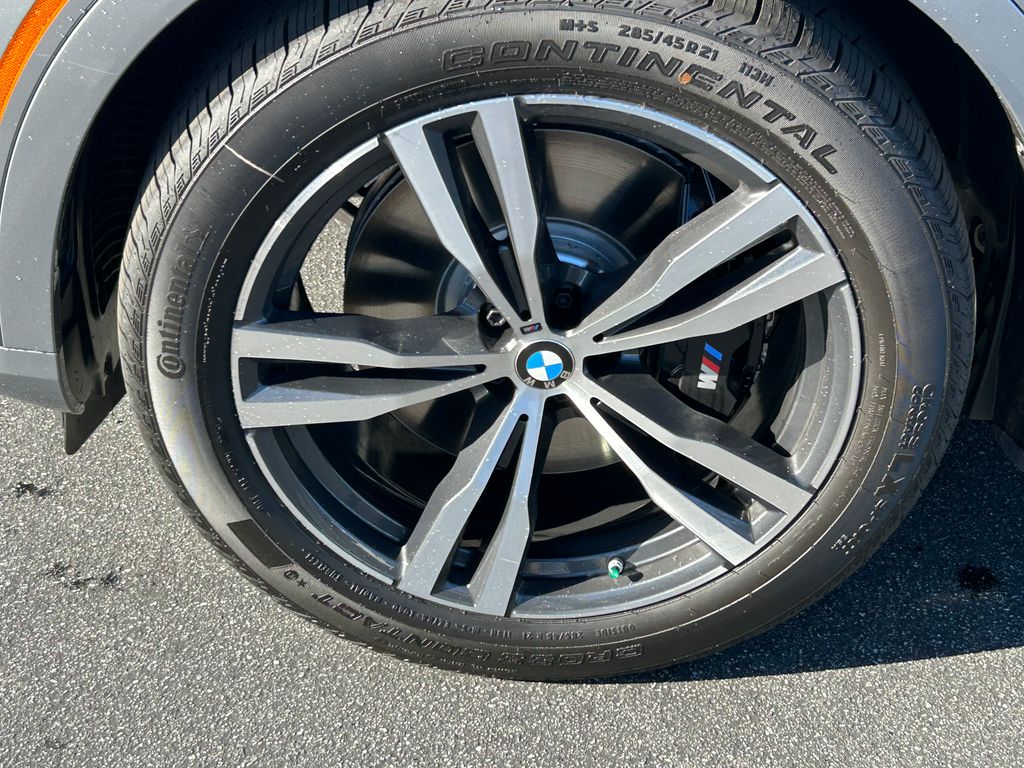 Thumbnail: 2026 BMW X7 - 9