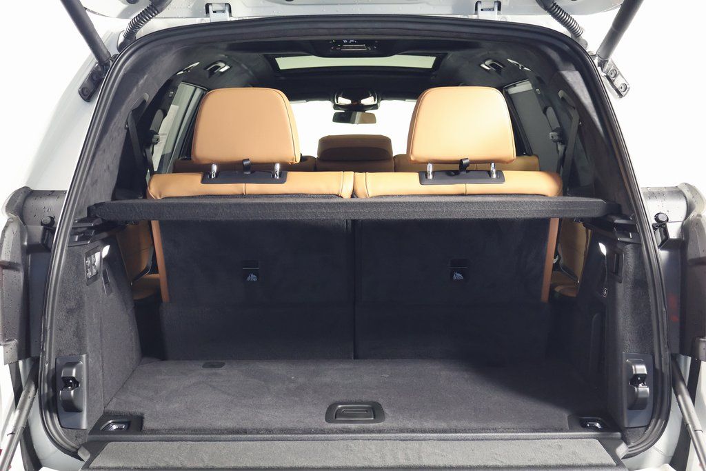 2026 BMW X7 xDrive40i 9