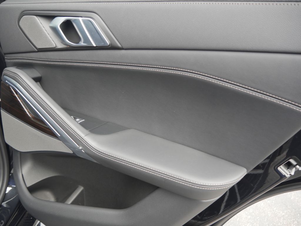 Thumbnail: 2023 BMW X6 - 26