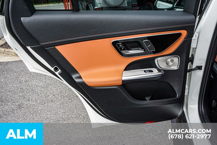 2025 Mercedes-Benz GLC Base - Photo 54