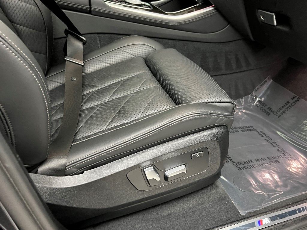 Thumbnail: 2023 BMW X5 - 14