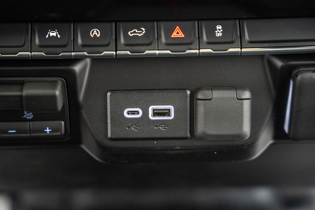 ChevroletSilverado 150025