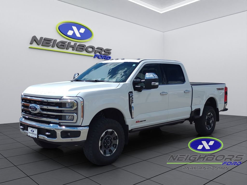 Star White Metallic Tri-Coat 2024 Ford F-350 Super Duty Pickup Truck Four-Wheel Drive Automatic