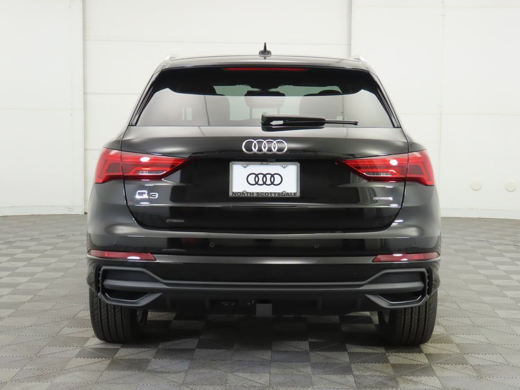 Thumbnail: 2025 Audi Q3 - 6