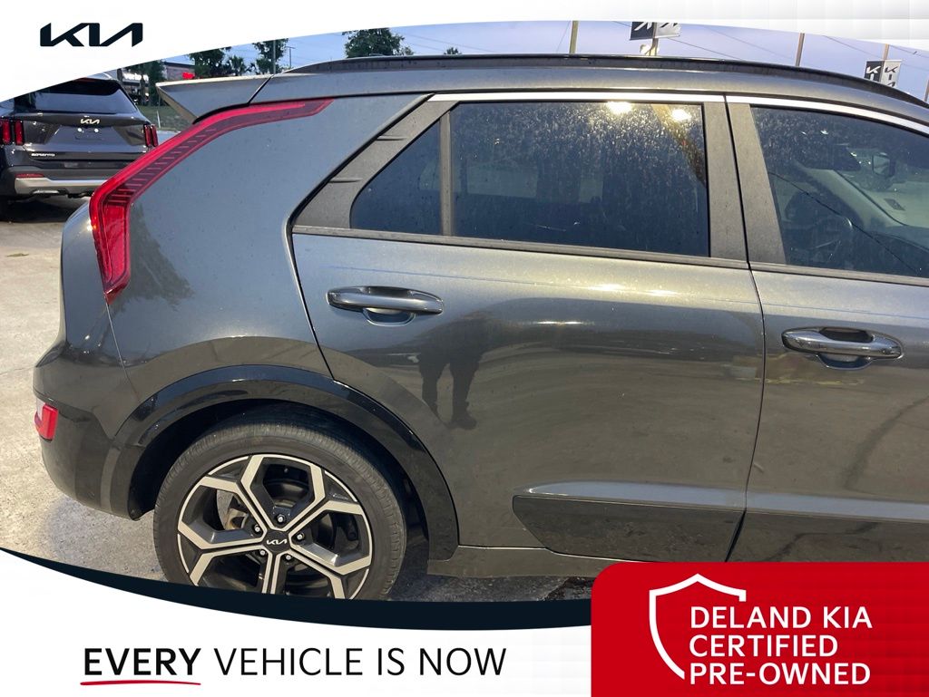 2023 Kia Niro EX Touring - Photo 7