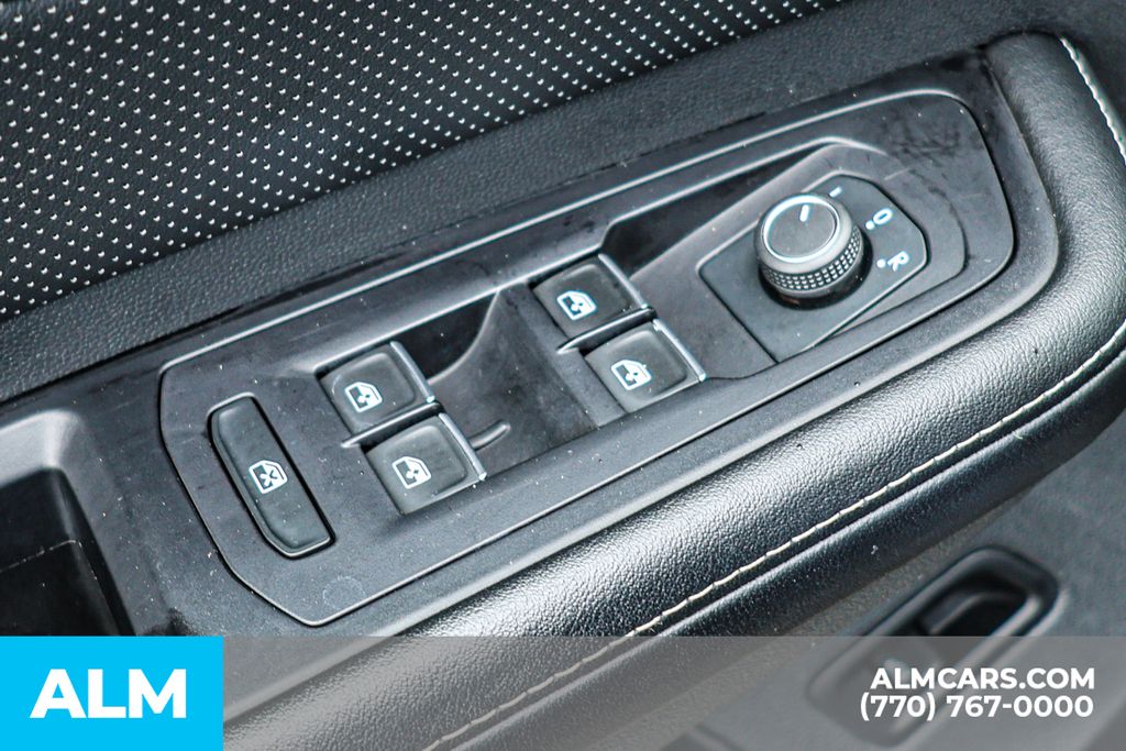 Used 2024 Black Volkswagen 2.0T SE w/Technology image 46