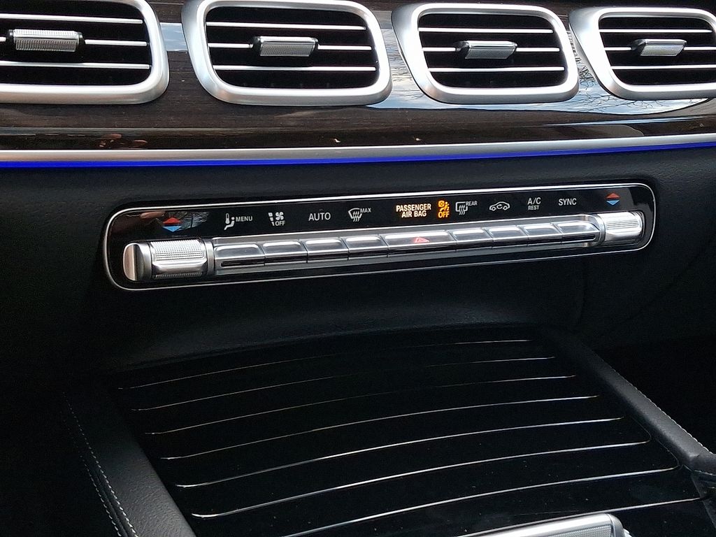 Thumbnail: 2026 Mercedes-Benz GLE - 10