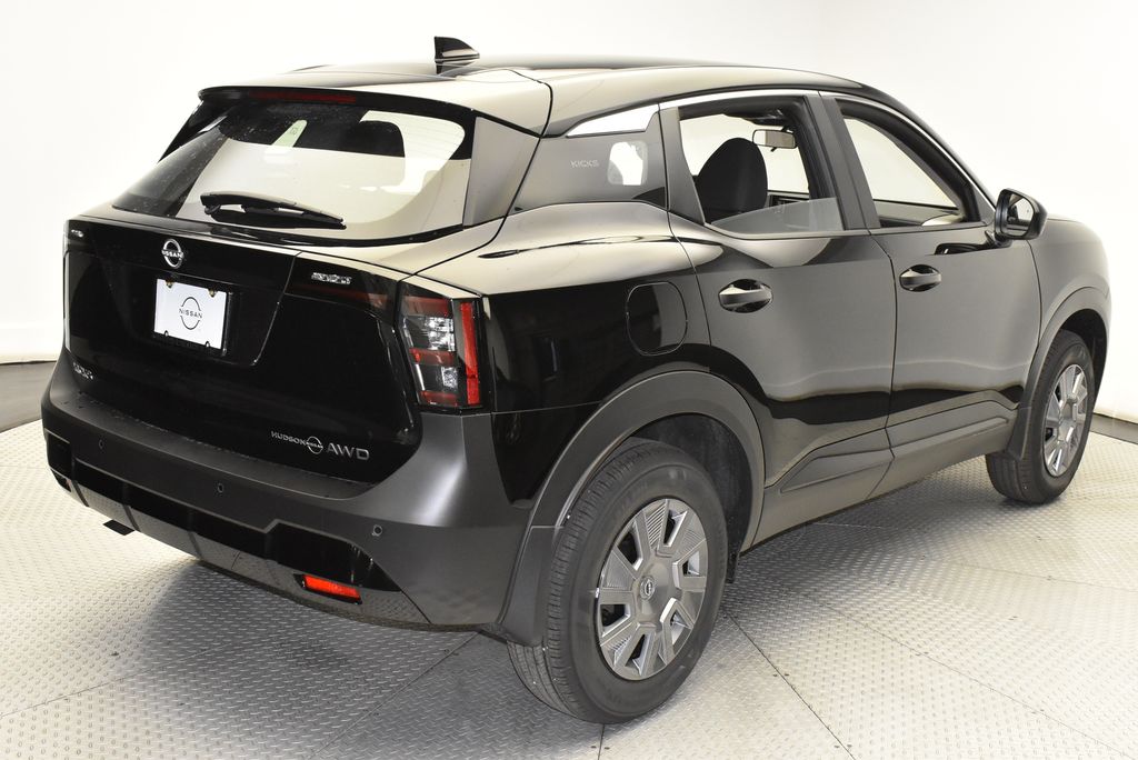 2025 Nissan Kicks S 5