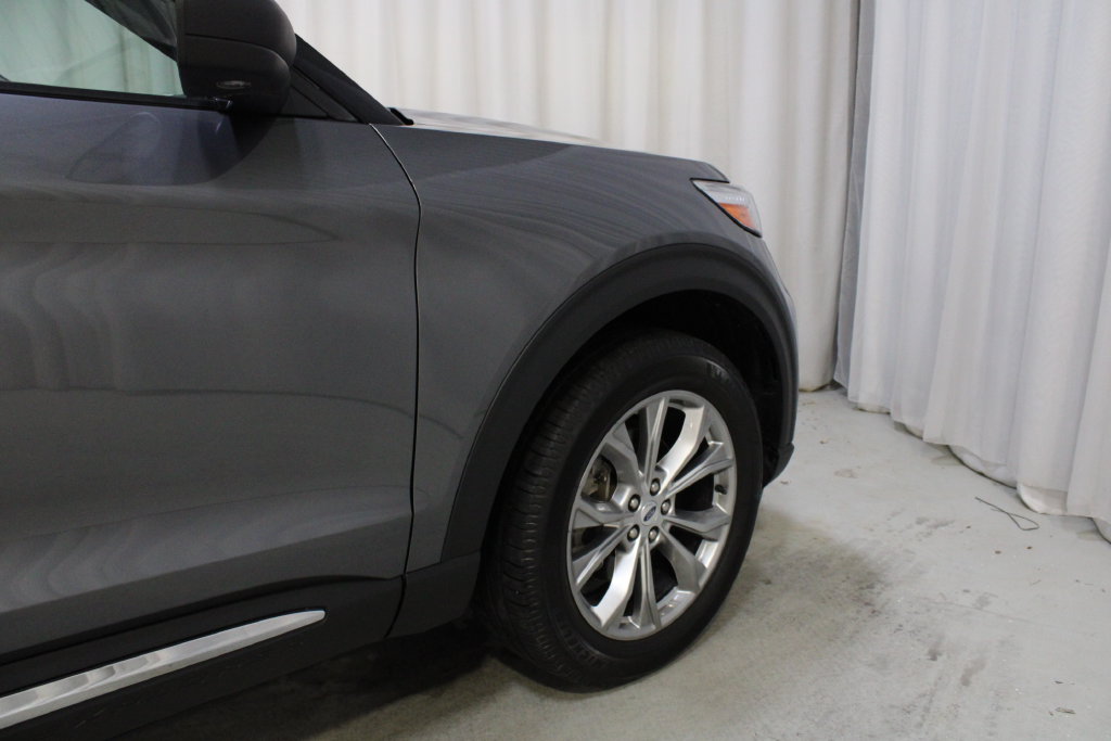 Used 2023 Gray Ford XLT image 29