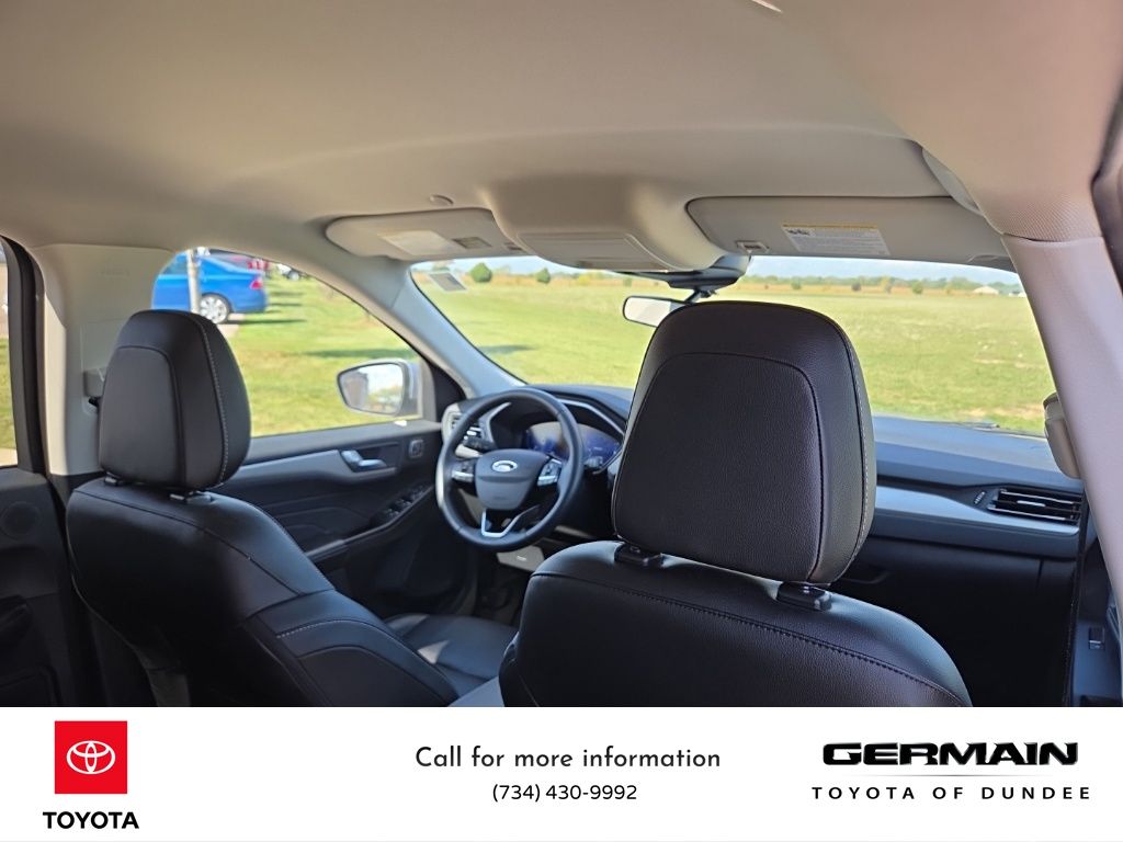 2022 Ford Escape SEL photo 19