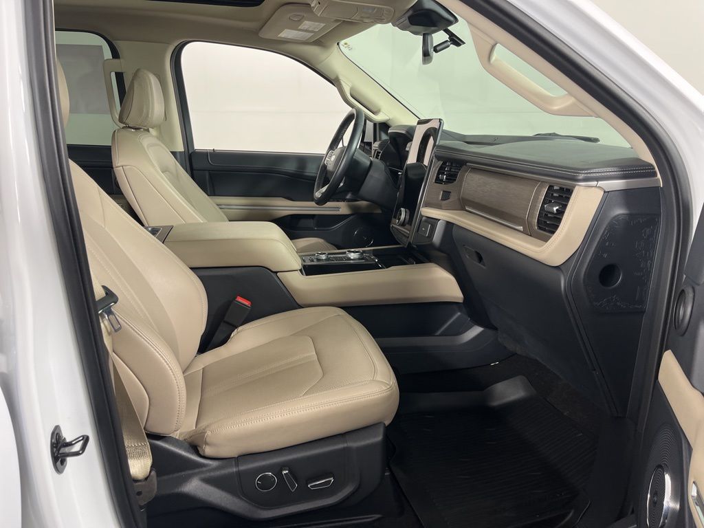 Thumbnail: 2023 Ford Expedition - 8