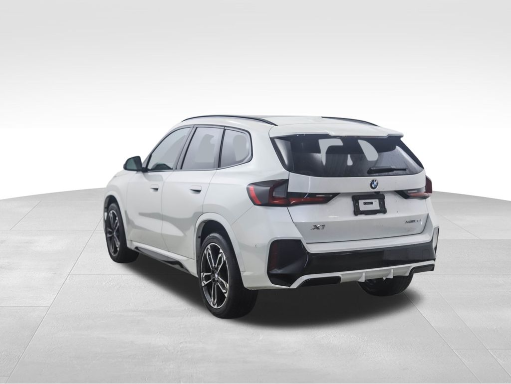 Thumbnail: 2025 BMW X1 - 3