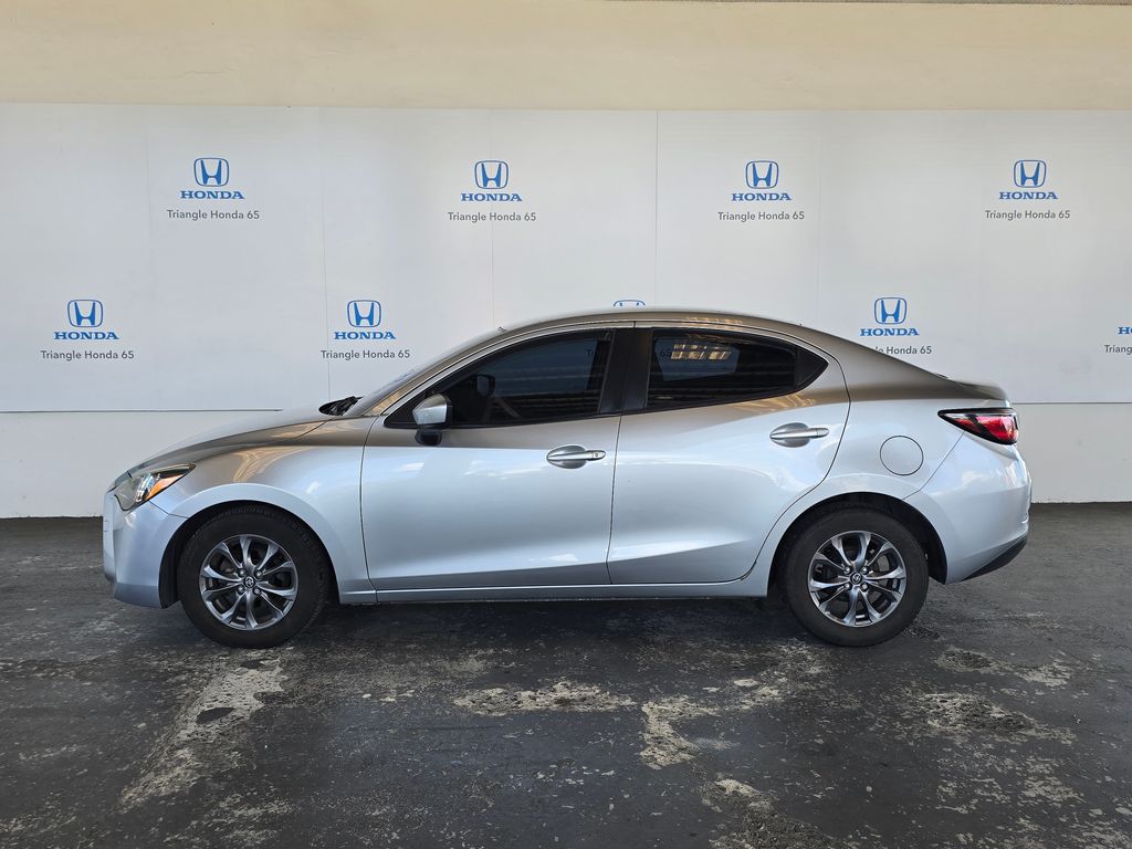 Thumbnail: 2019 Toyota Yaris - 2