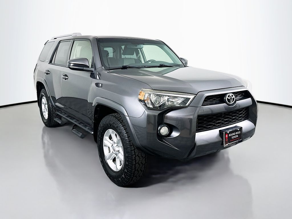 Thumbnail: 2015 Toyota 4Runner - 3