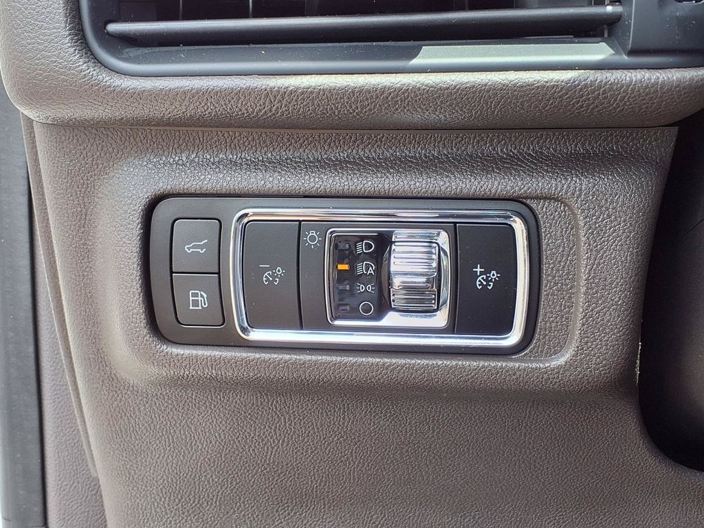 Used 2024 Lincoln Corsair Plug-In Hybrid SUV
