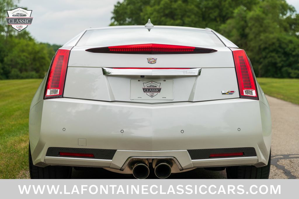 2015 Cadillac CTS-V 25
