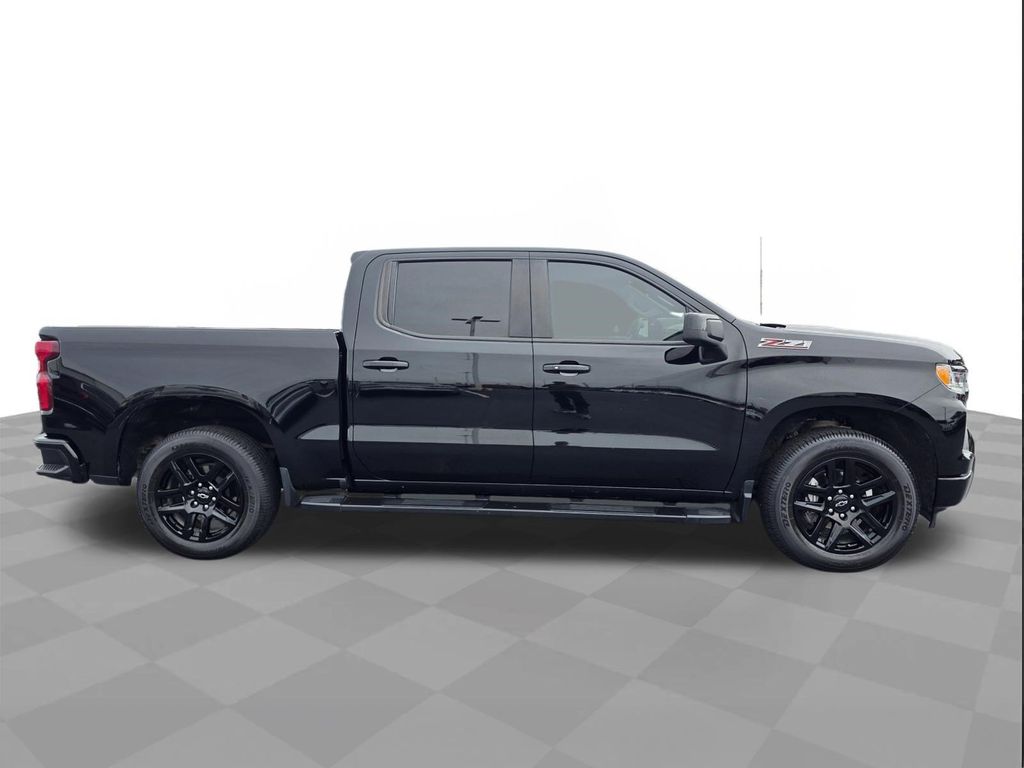 2022 Chevrolet Silverado 1500 RST - 3