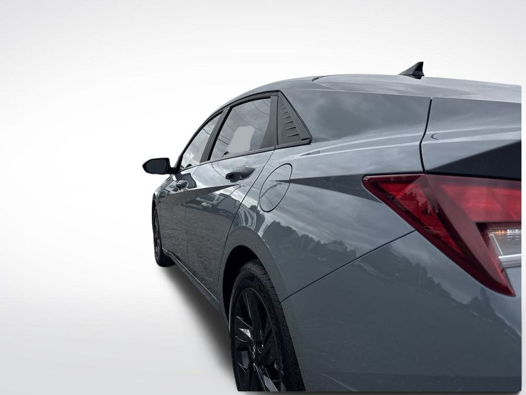 2023 Electric Shadow Hyundai Elantra SEL FWD Sedan