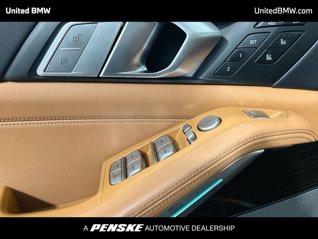 Thumbnail: 2020 BMW X7 - 11