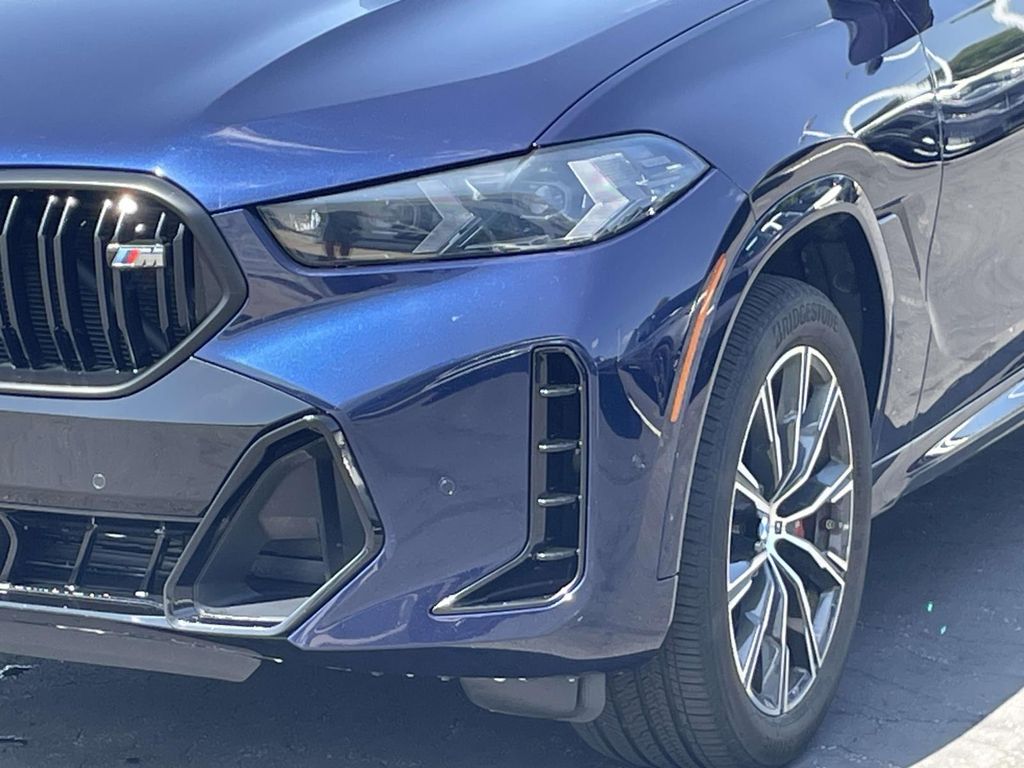 Used 2025 Blue BMW M60i image 7