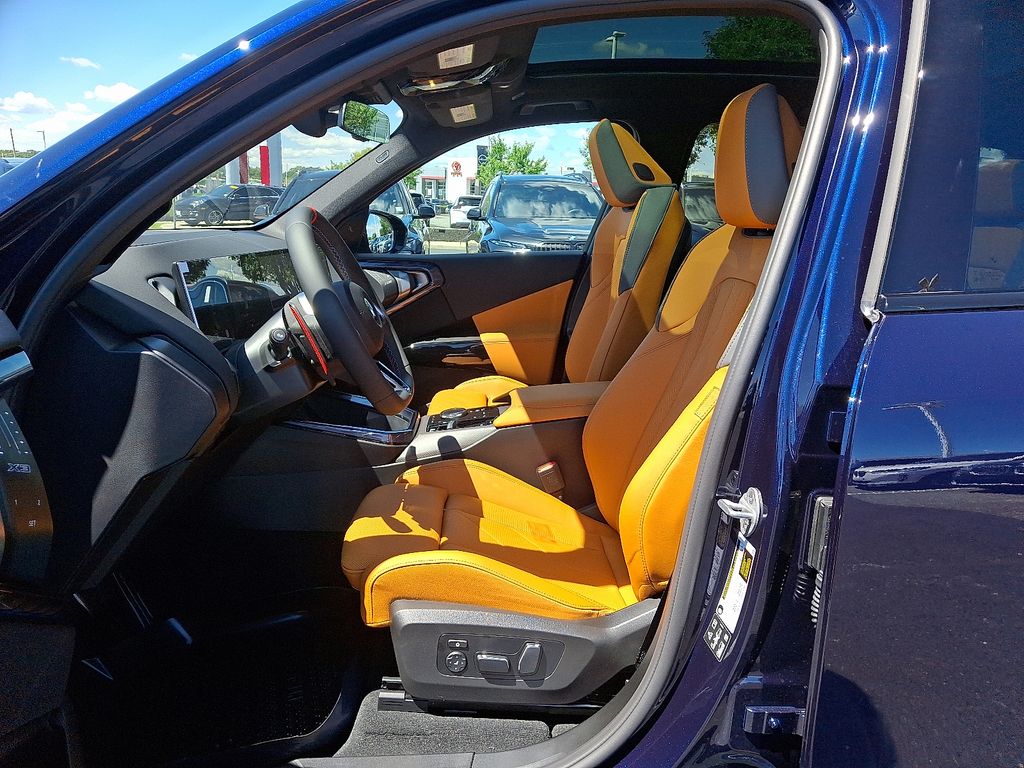 Thumbnail: 2026 BMW X3 - 6